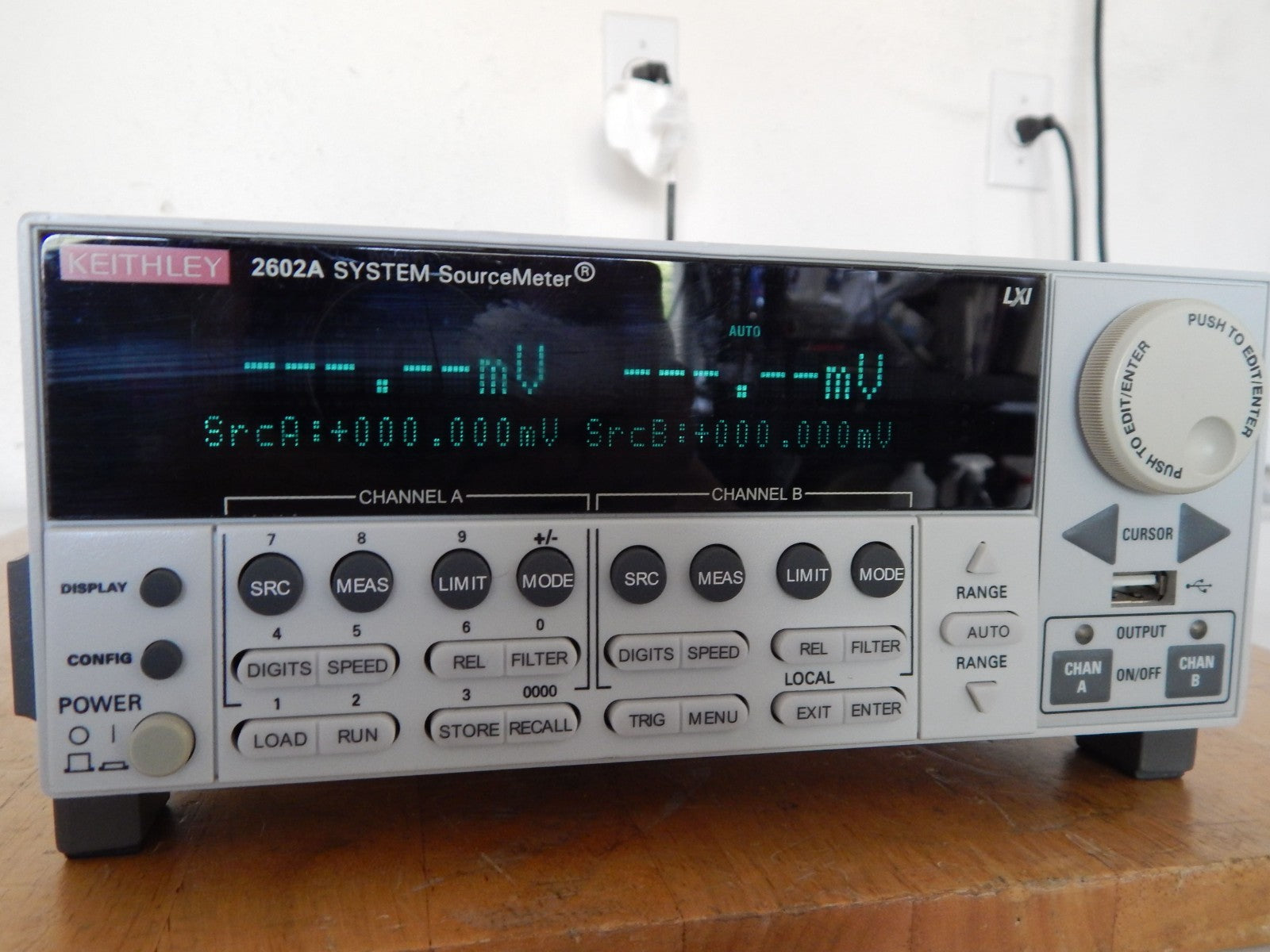 Keithley 2602A SYSTEM SourceMeter 2 Channel SMU Source Measure